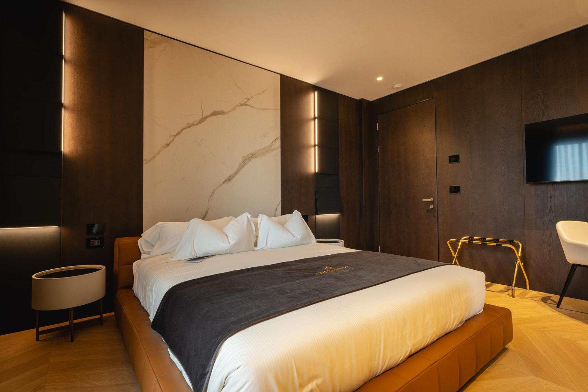 Green Park Penthouse Suite & Pool - Heated Pool - Bari Exterior foto